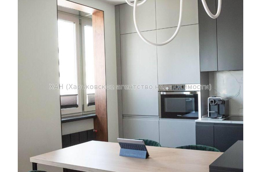 Продам квартиру, Профессорская ул. , 12 , 1  ком., 75 м², авторский дизайн 