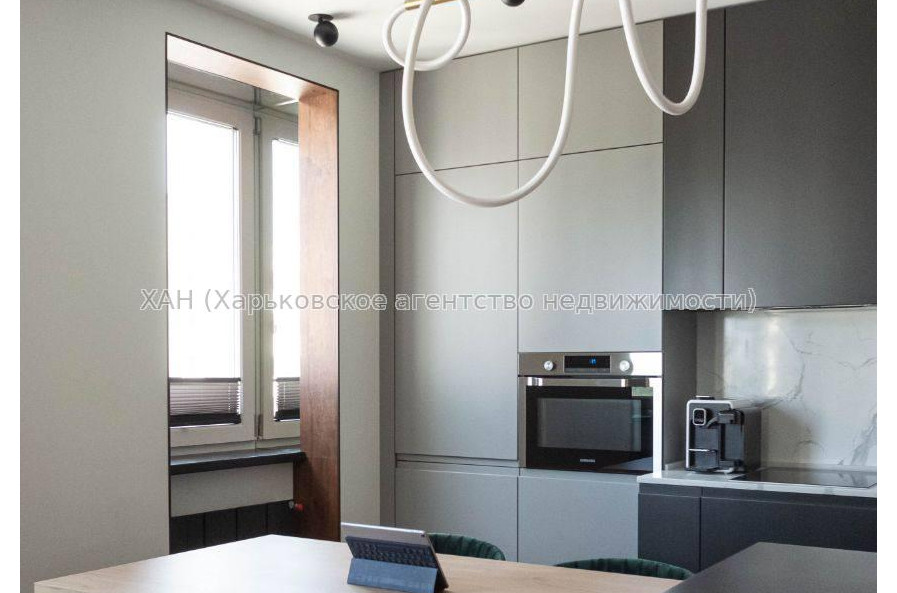 Продам квартиру, Профессорская ул. , 12 , 1  ком., 75 м², авторский дизайн 