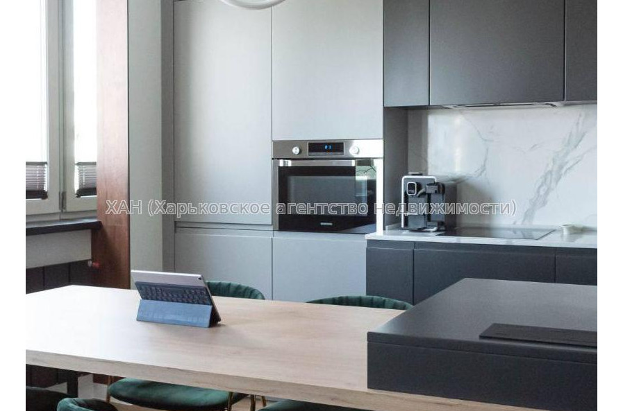 Продам квартиру, Профессорская ул. , 12 , 1  ком., 75 м², авторский дизайн 