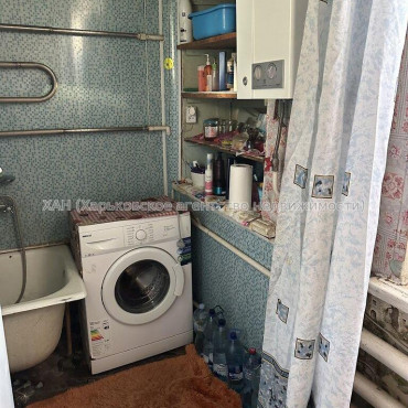 Продам квартиру, Академиков Ахиезеров ул. , 2  ком., 49.50 м², косметический ремонт 