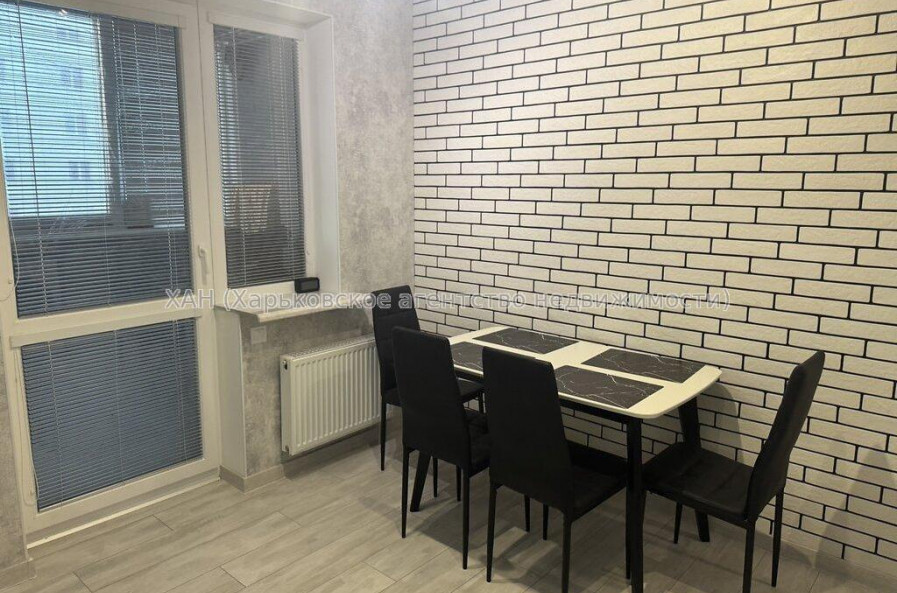 Продам квартиру, Мира ул. , 2 кім., 60 м², евроремонт 