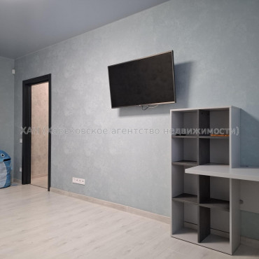 Продам квартиру, Мира ул. , 2 кім., 57.80 м², евроремонт 