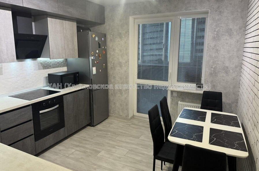 Продам квартиру, Мира ул. , 2 кім., 60 м², евроремонт 