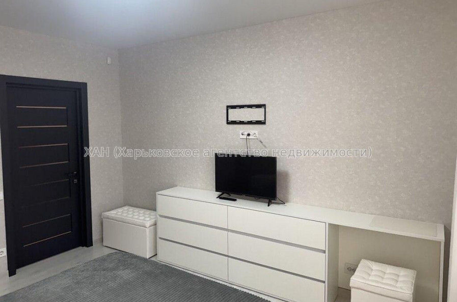 Продам квартиру, Мира ул. , 2 кім., 60 м², евроремонт 