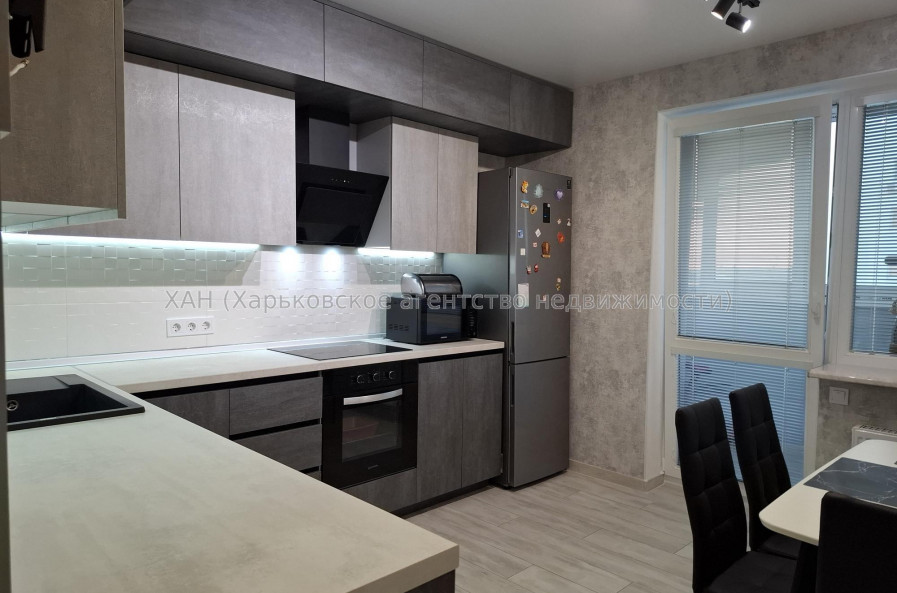 Продам квартиру, Мира ул. , 2 кім., 57.80 м², евроремонт 