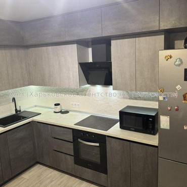 Продам квартиру, Мира ул. , 2 кім., 60 м², евроремонт 