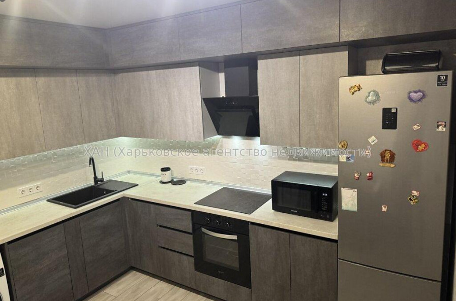 Продам квартиру, Мира ул. , 2 кім., 60 м², евроремонт 