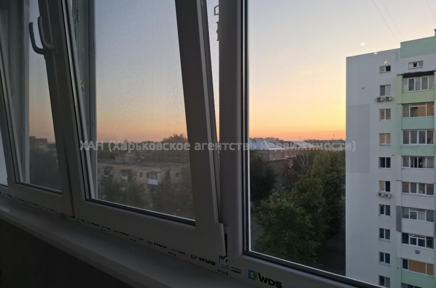 Продам квартиру, Мира ул. , 2 кім., 57.80 м², евроремонт 