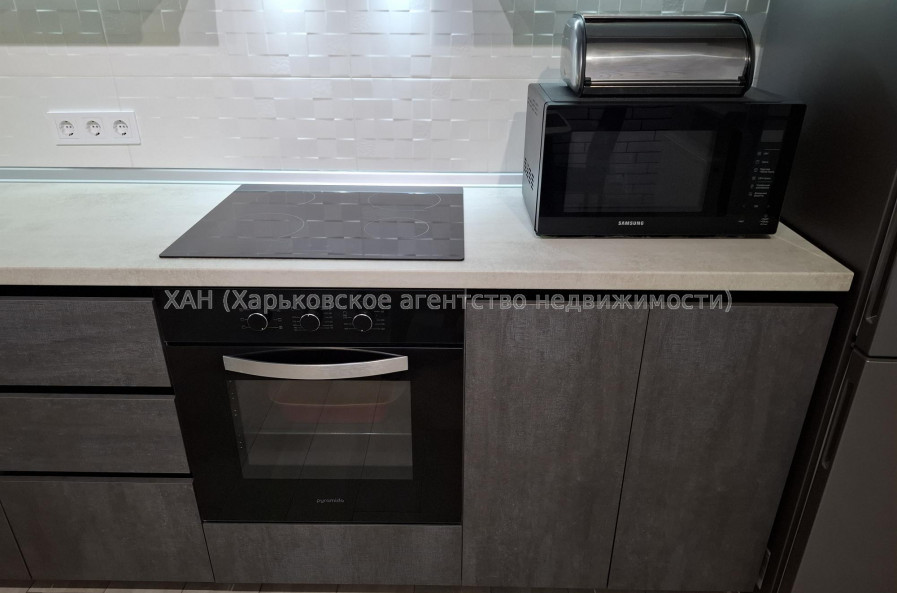 Продам квартиру, Мира ул. , 2 кім., 57.80 м², евроремонт 