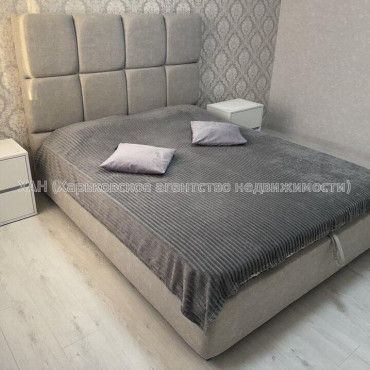 Продам квартиру, Мира ул. , 2 кім., 60 м², евроремонт 