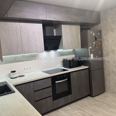 Продам квартиру, Мира ул. , 2 кім., 60 м², евроремонт 