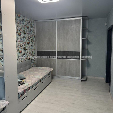 Продам квартиру, Мира ул. , 2 кім., 60 м², евроремонт 