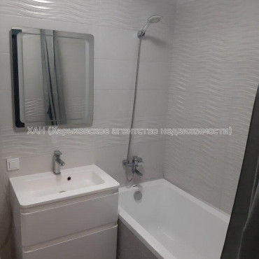 Продам квартиру, Мира ул. , 2 кім., 60 м², евроремонт 