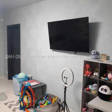 Продам квартиру, Мира ул. , 2 кім., 60 м², евроремонт 