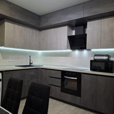 Продам квартиру, Мира ул. , 2 кім., 57.80 м², евроремонт 