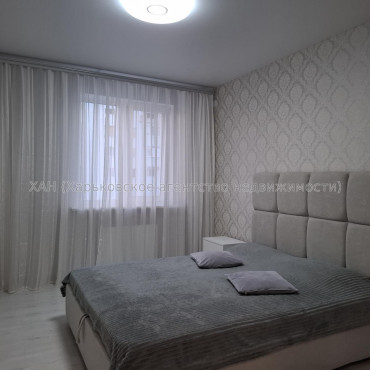 Продам квартиру, Мира ул. , 2 кім., 57.80 м², евроремонт 