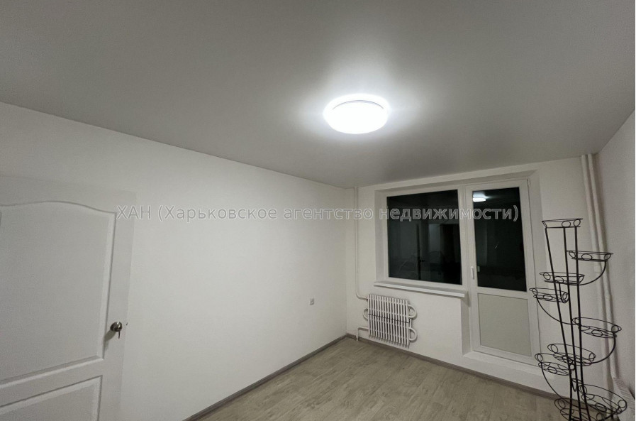 Продам квартиру, Леся Сердюка ул. , 2 кім., 49 м², косметический ремонт 