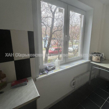 Продам квартиру, Леся Сердюка ул. , 2 кім., 49 м², косметический ремонт 