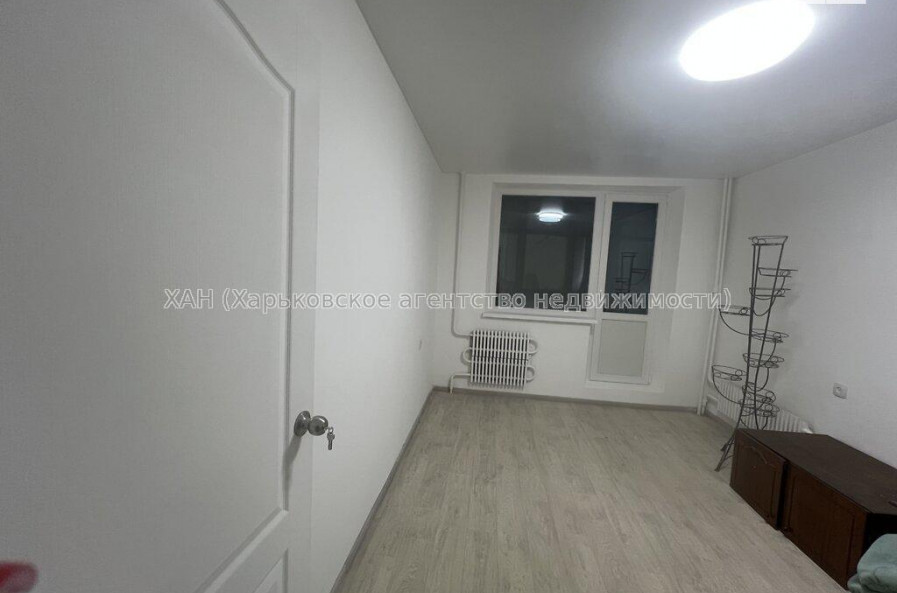 Продам квартиру, Леся Сердюка ул. , 2 кім., 49 м², косметический ремонт 