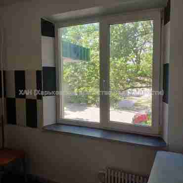 Продам квартиру, Леся Сердюка ул. , 2 кім., 49 м², косметический ремонт 