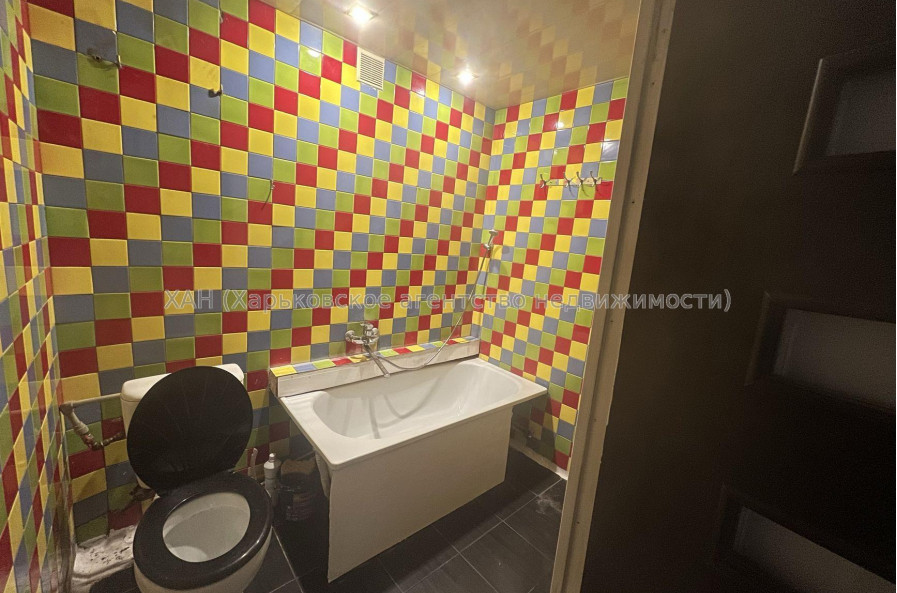 Продам квартиру, Леся Сердюка ул. , 2  ком., 49 м², косметический ремонт 