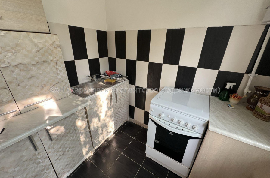 Продам квартиру, Леся Сердюка ул. , 2 кім., 49 м², косметический ремонт 