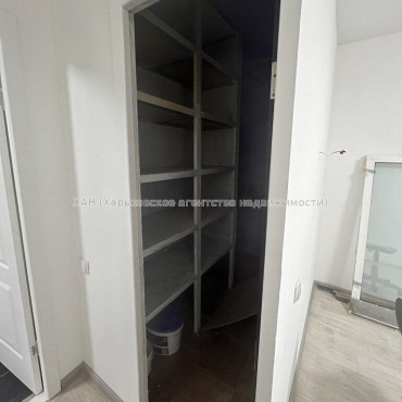 Продам квартиру, Леся Сердюка ул. , 2 кім., 49 м², косметический ремонт 