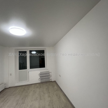 Продам квартиру, Леся Сердюка ул. , 2 кім., 49 м², косметический ремонт 