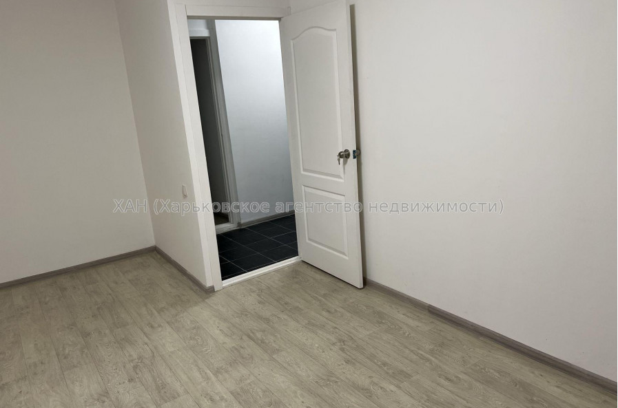 Продам квартиру, Леся Сердюка ул. , 2 кім., 49 м², косметический ремонт 