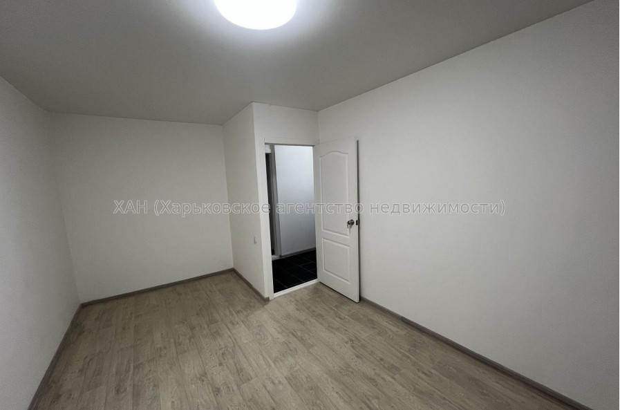 Продам квартиру, Леся Сердюка ул. , 2 кім., 49 м², косметический ремонт 