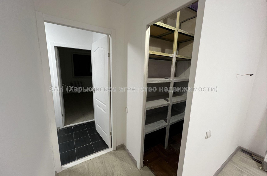 Продам квартиру, Леся Сердюка ул. , 2 кім., 49 м², косметический ремонт 
