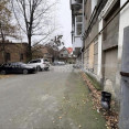 Продам квартиру, Дизайнерский пер. , 3 кім., 90 м², косметический ремонт 