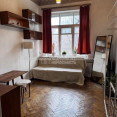 Продам квартиру, Дизайнерский пер. , 3 кім., 90 м², косметический ремонт 