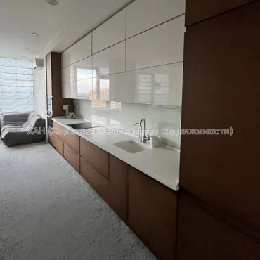 Продам квартиру, Отакара Яроша пер. , 4  ком., 108 м², евроремонт 