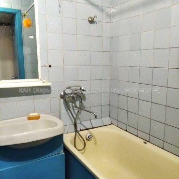 Продам квартиру, Юрия Савчина ул. , 3  ком., 67 м², косметический ремонт 