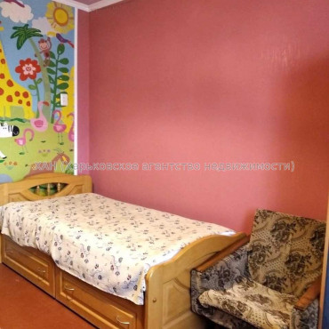 Продам квартиру, Юрия Савчина ул. , 3  ком., 67 м², косметический ремонт 