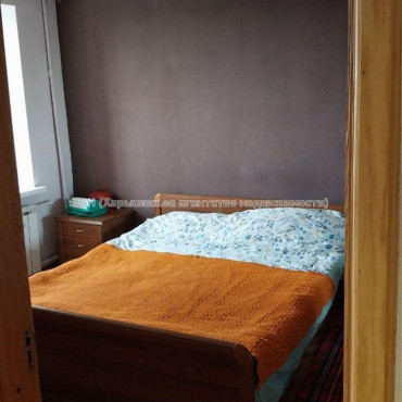 Продам квартиру, Алексеевская ул. , 4 кім., 100 м², евроремонт 