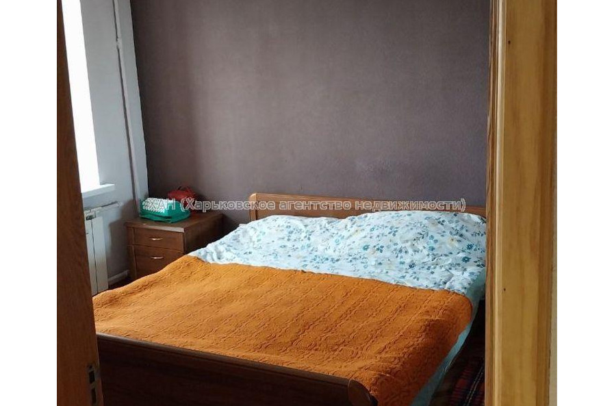 Продам квартиру, Алексеевская ул. , 4 кім., 100 м², евроремонт 