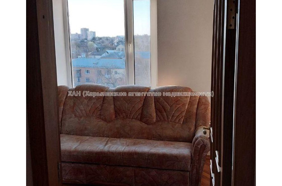Продам квартиру, Алексеевская ул. , 4 кім., 100 м², евроремонт 