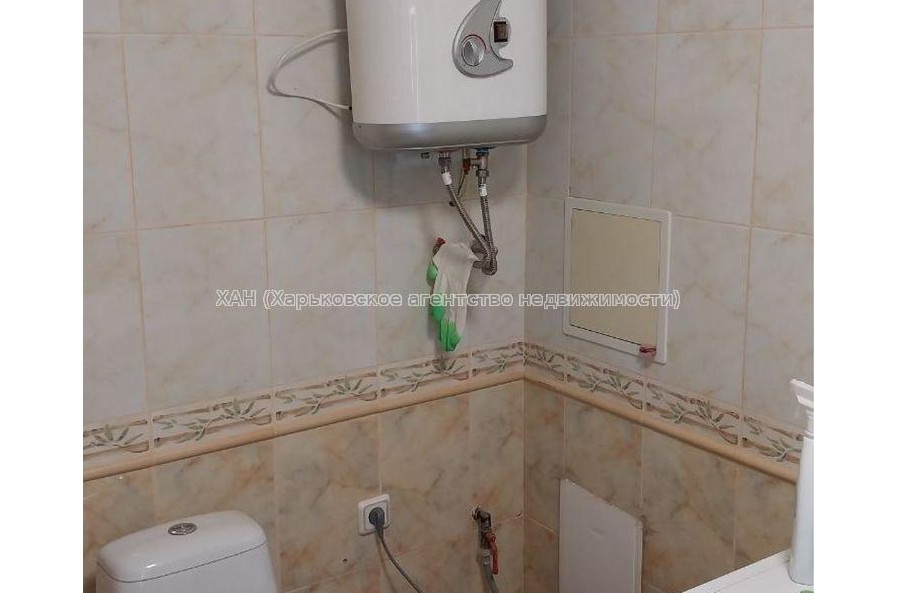 Продам квартиру, Алексеевская ул. , 4 кім., 100 м², евроремонт 