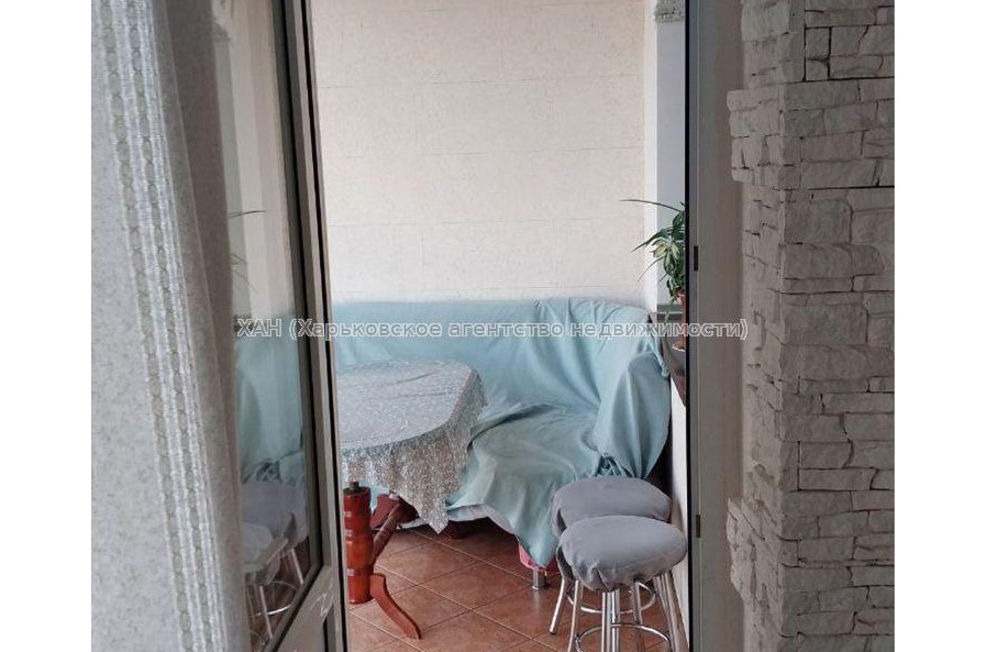 Продам квартиру, Алексеевская ул. , 4 кім., 100 м², евроремонт 