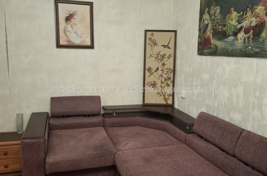 Продам квартиру, Леся Сердюка ул. , 1  ком., 33 м², частичный ремонт 