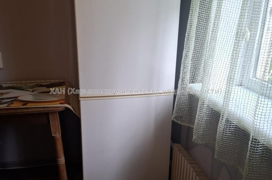Продам квартиру, Леся Сердюка ул. , 1  ком., 33 м², частичный ремонт 
