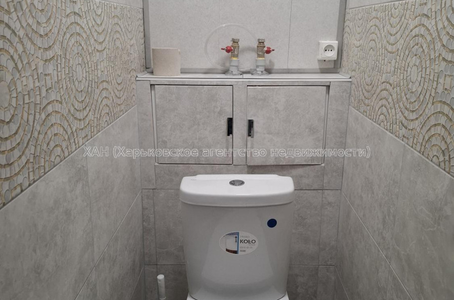 Продам квартиру, Леся Сердюка ул. , 1  ком., 33 м², частичный ремонт 
