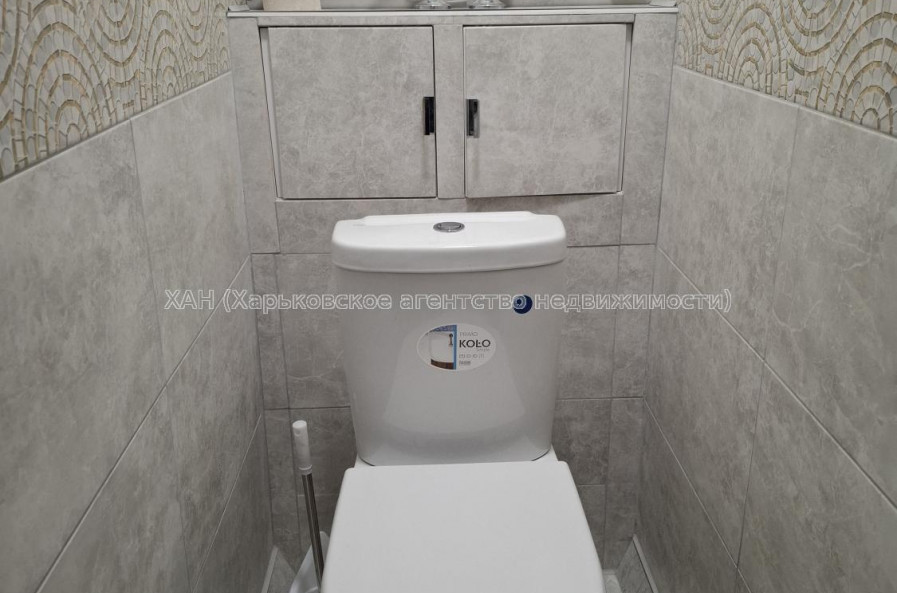 Продам квартиру, Леся Сердюка ул. , 1 кім., 33 м², частичный ремонт 
