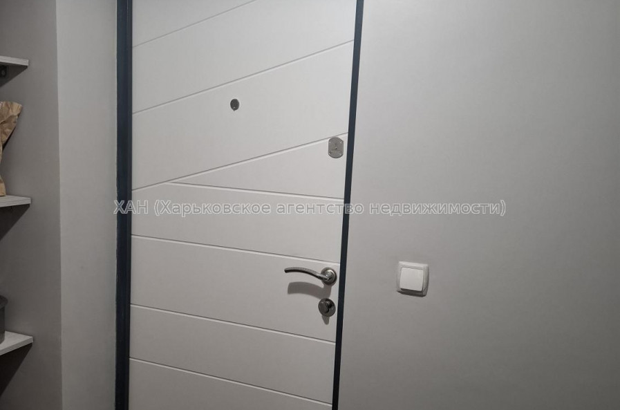 Продам квартиру, Леся Сердюка ул. , 1  ком., 33 м², частичный ремонт 