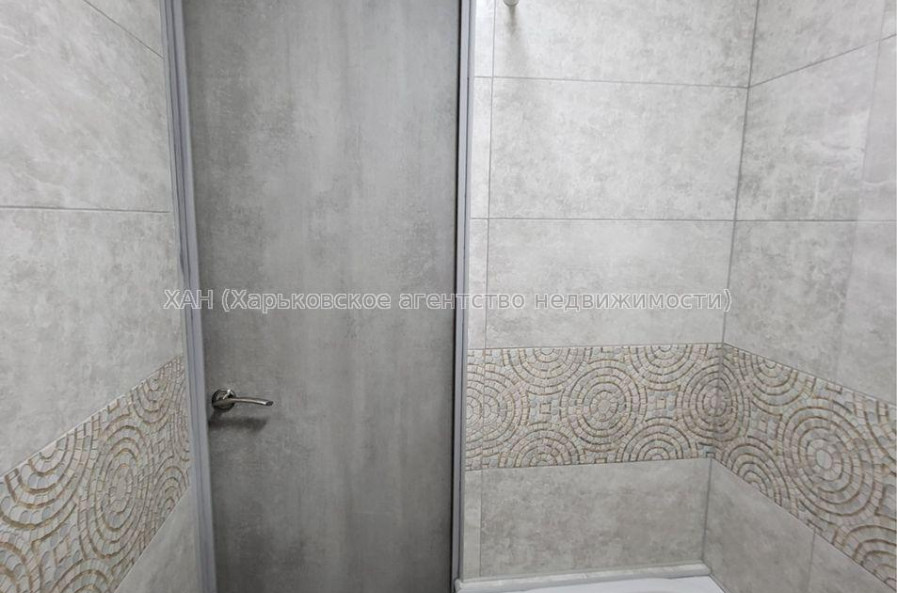 Продам квартиру, Леся Сердюка ул. , 1  ком., 33 м², частичный ремонт 