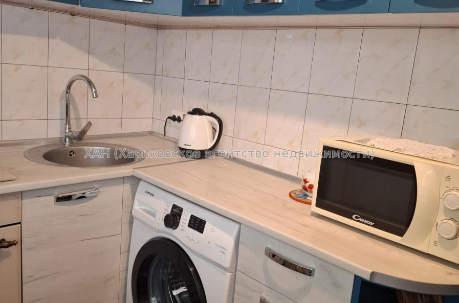 Продам квартиру, Леся Сердюка ул. , 1  ком., 33 м², частичный ремонт 