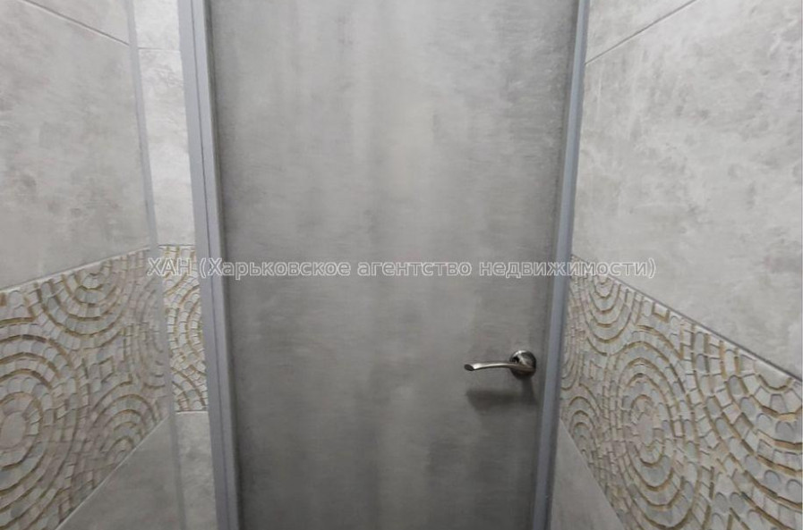 Продам квартиру, Леся Сердюка ул. , 1  ком., 33 м², частичный ремонт 