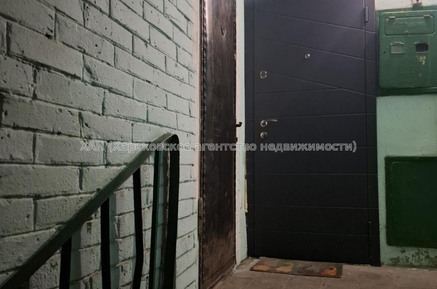 Продам квартиру, Леся Сердюка ул. , 1  ком., 33 м², частичный ремонт 